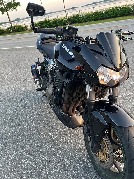 Kawasaki Z750 7 of 10