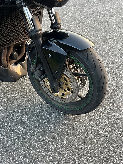 Kawasaki Z750 5 of 10