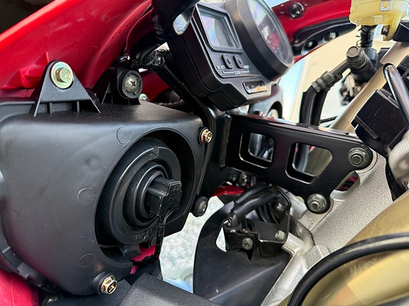 Yamaha YZF R1 8 of 11