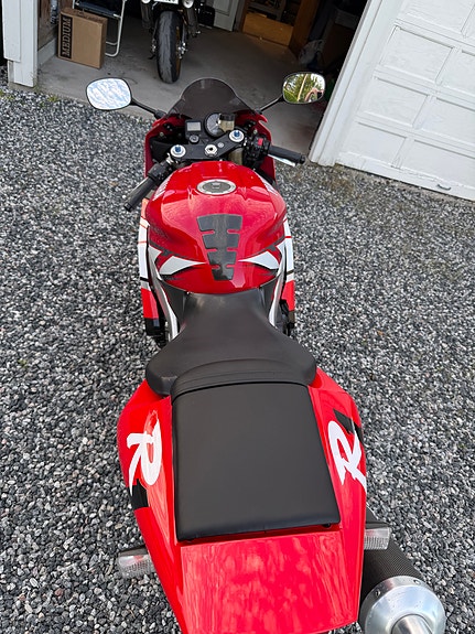 Yamaha YZF R1 10 of 11