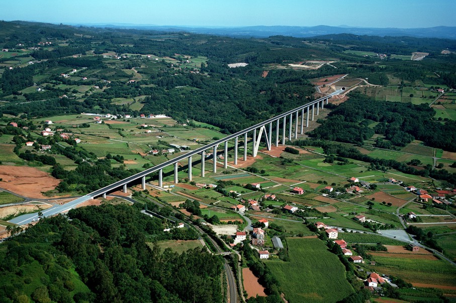 Boqueixón-Santiago de Compostela High-Speed Line. Spain