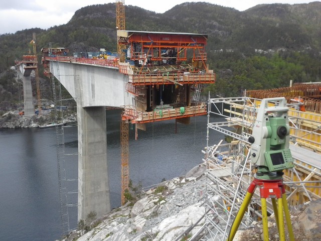 Stikningstjenester for bruprosjekt.