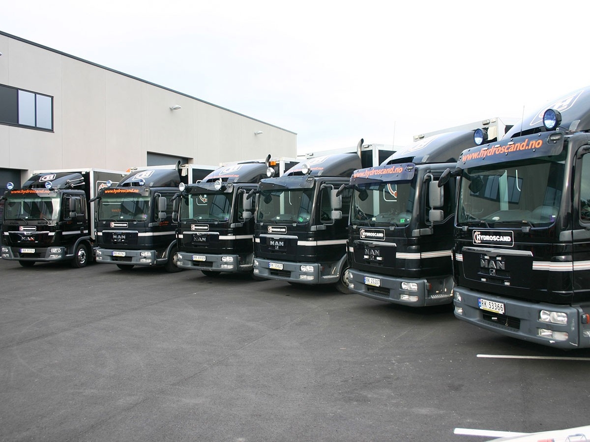 Våre servicebiler på Forus, Stavanger