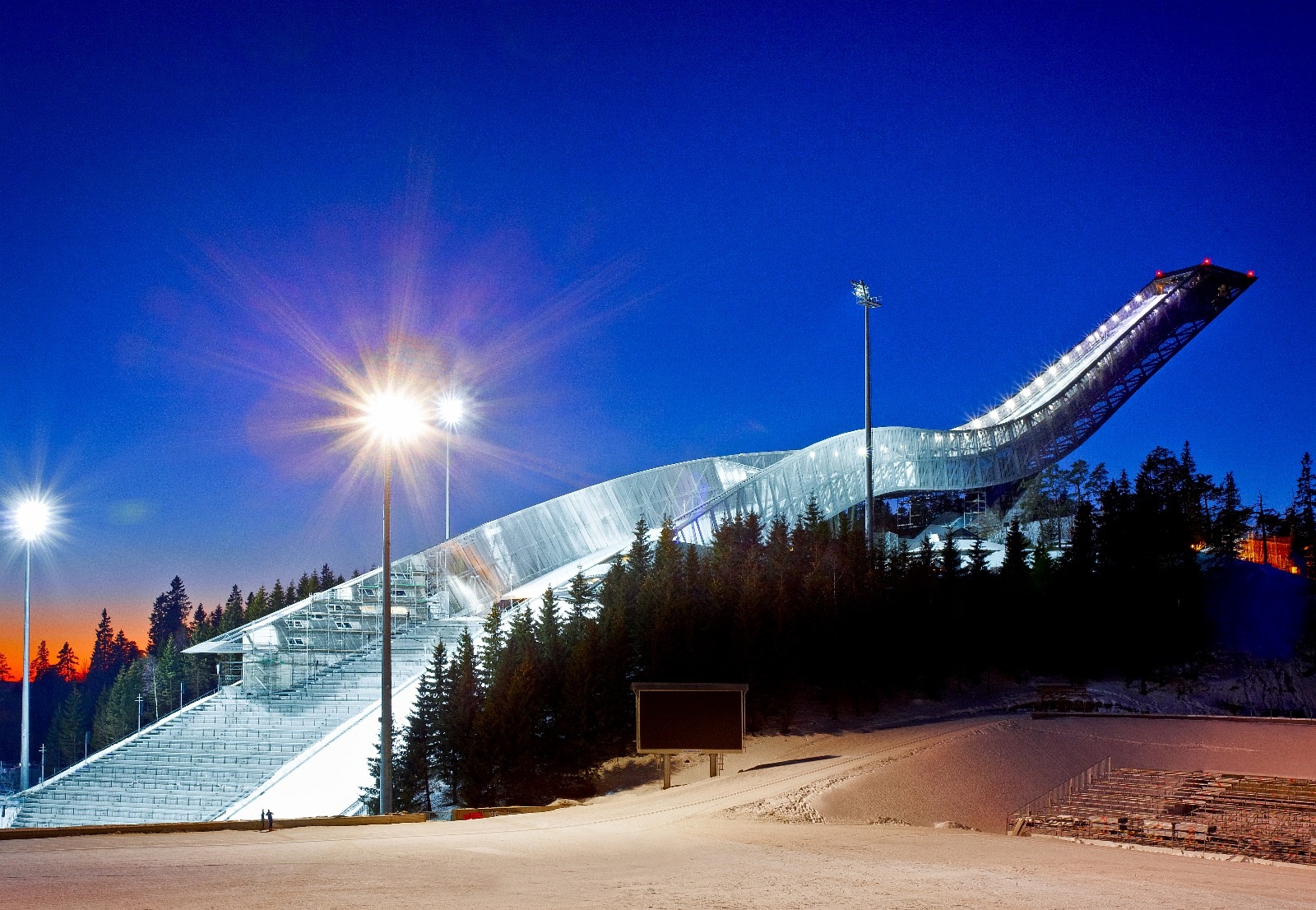 Vår vakre Holmenkollen - malt med Jotun!