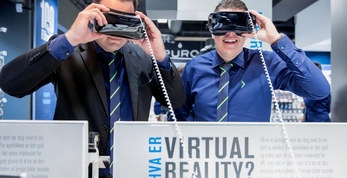 Jobbe i Elkjøp - vil du være med og teste og selge det siste innen teknologi i et selskap som satser på sine ansatte og er i konstant utvikling? Søk på jobb hos oss da vel!