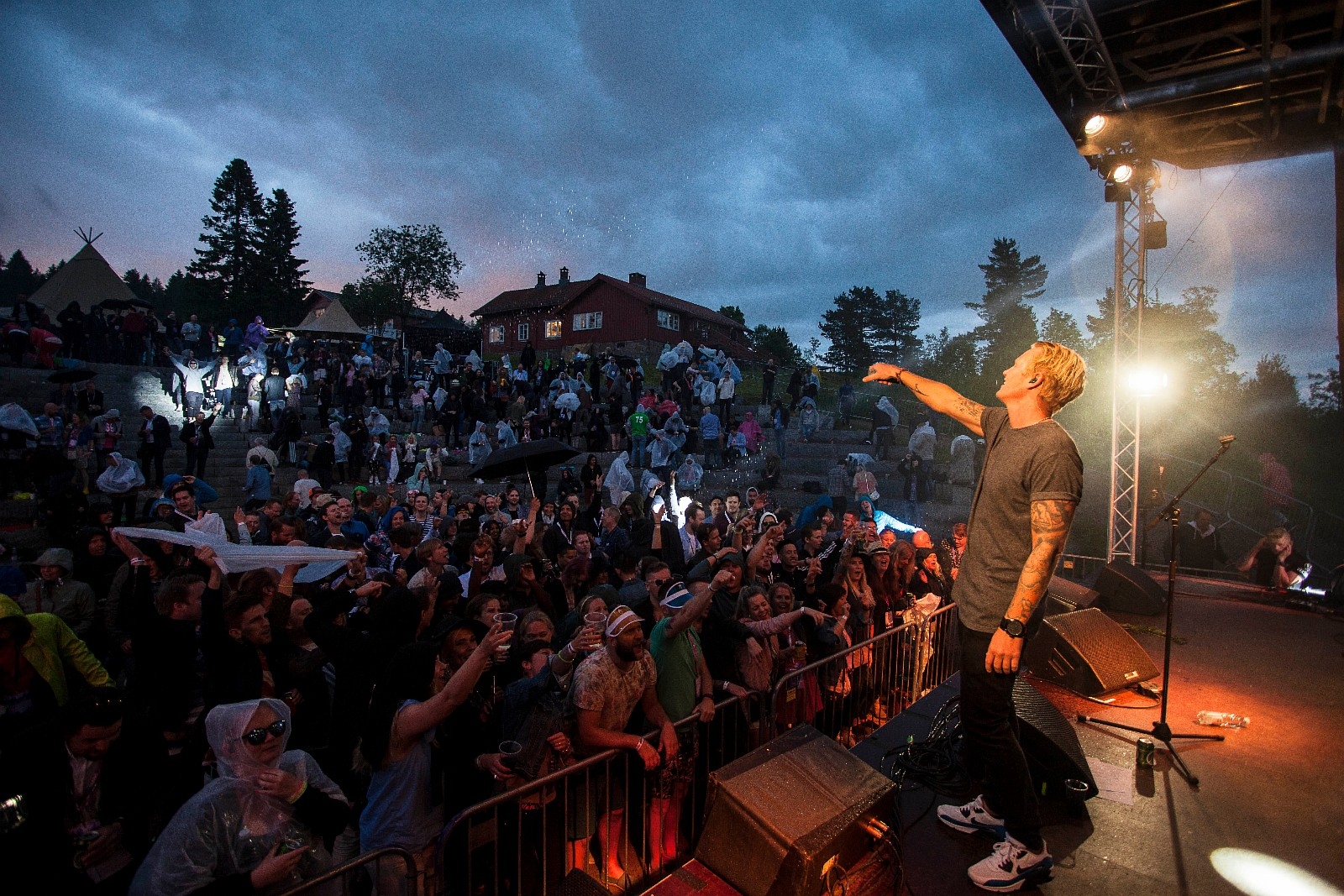 For å feire at sommeren er her, arrangerte vi intet mindre enn en egen Telia-festival!