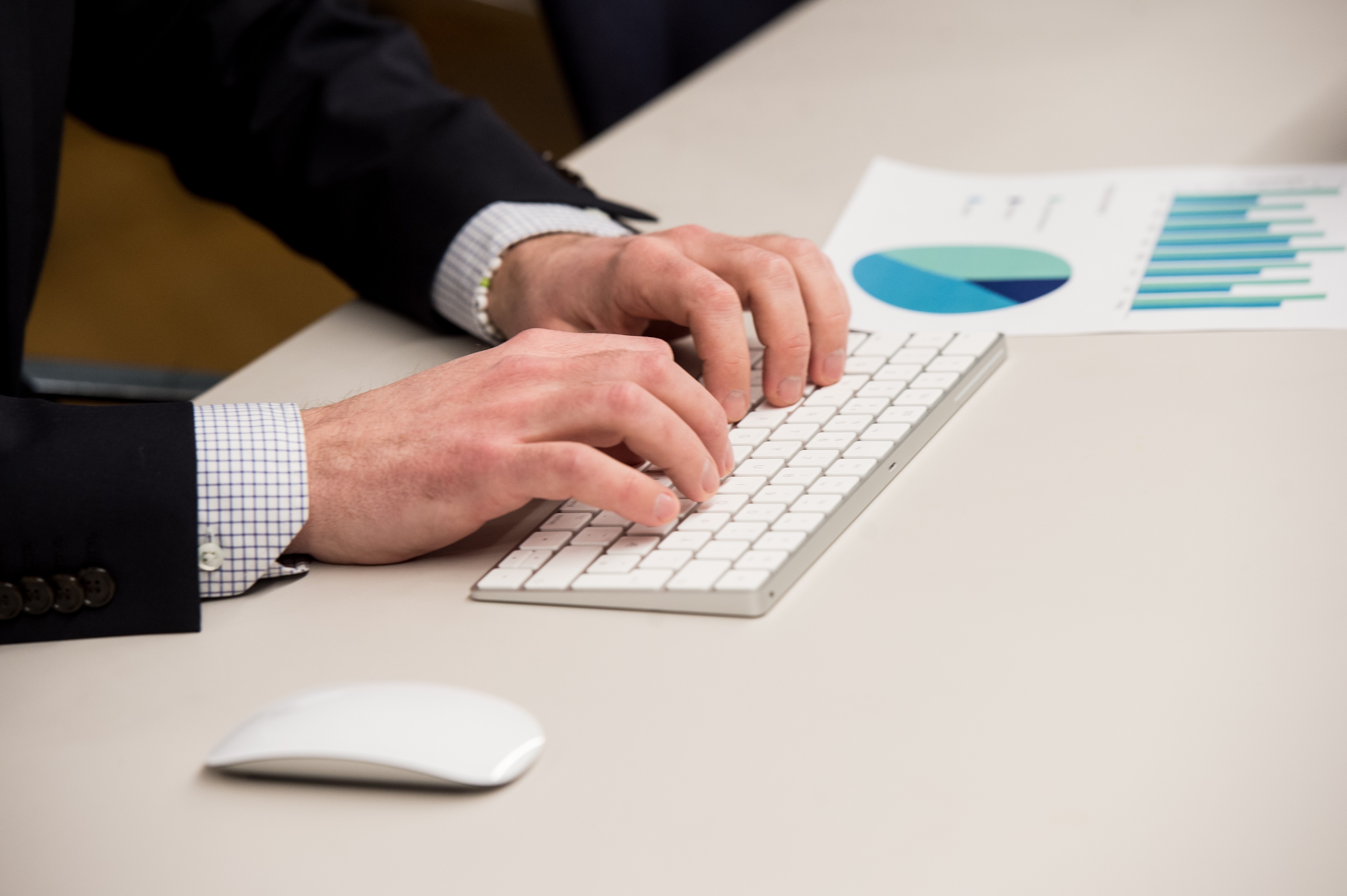 Capus er en langsiktig og strategisk partner i din videre karriere. Ta gjerne kontakt med en av våre konsulenter for en hyggelig prat om dine fremtidsmuligheter.