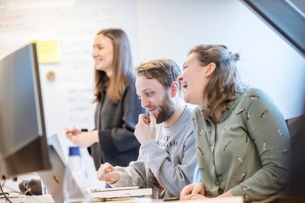 Hos oss jobber vi tett på tvers av avdelinger.