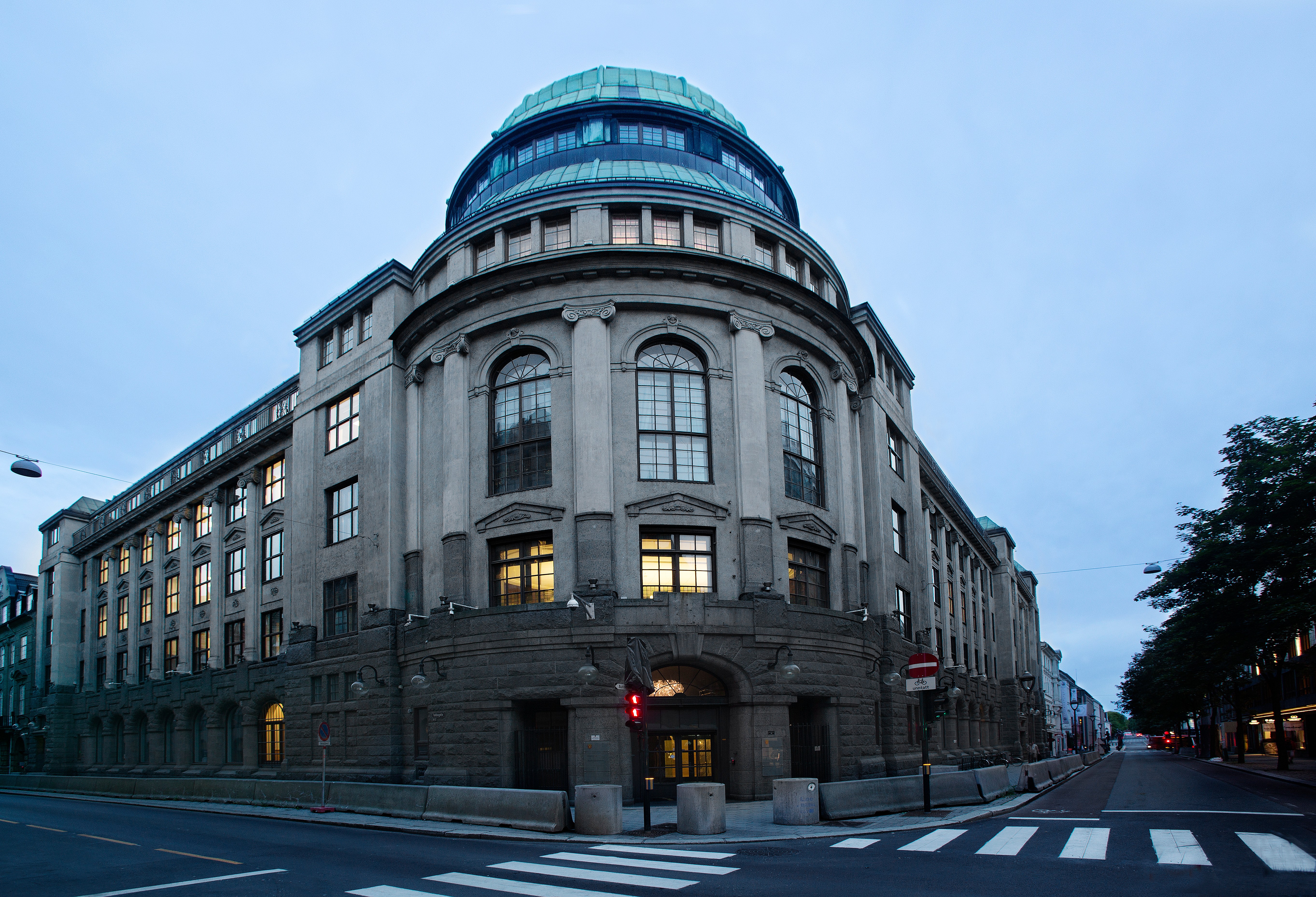company cover image