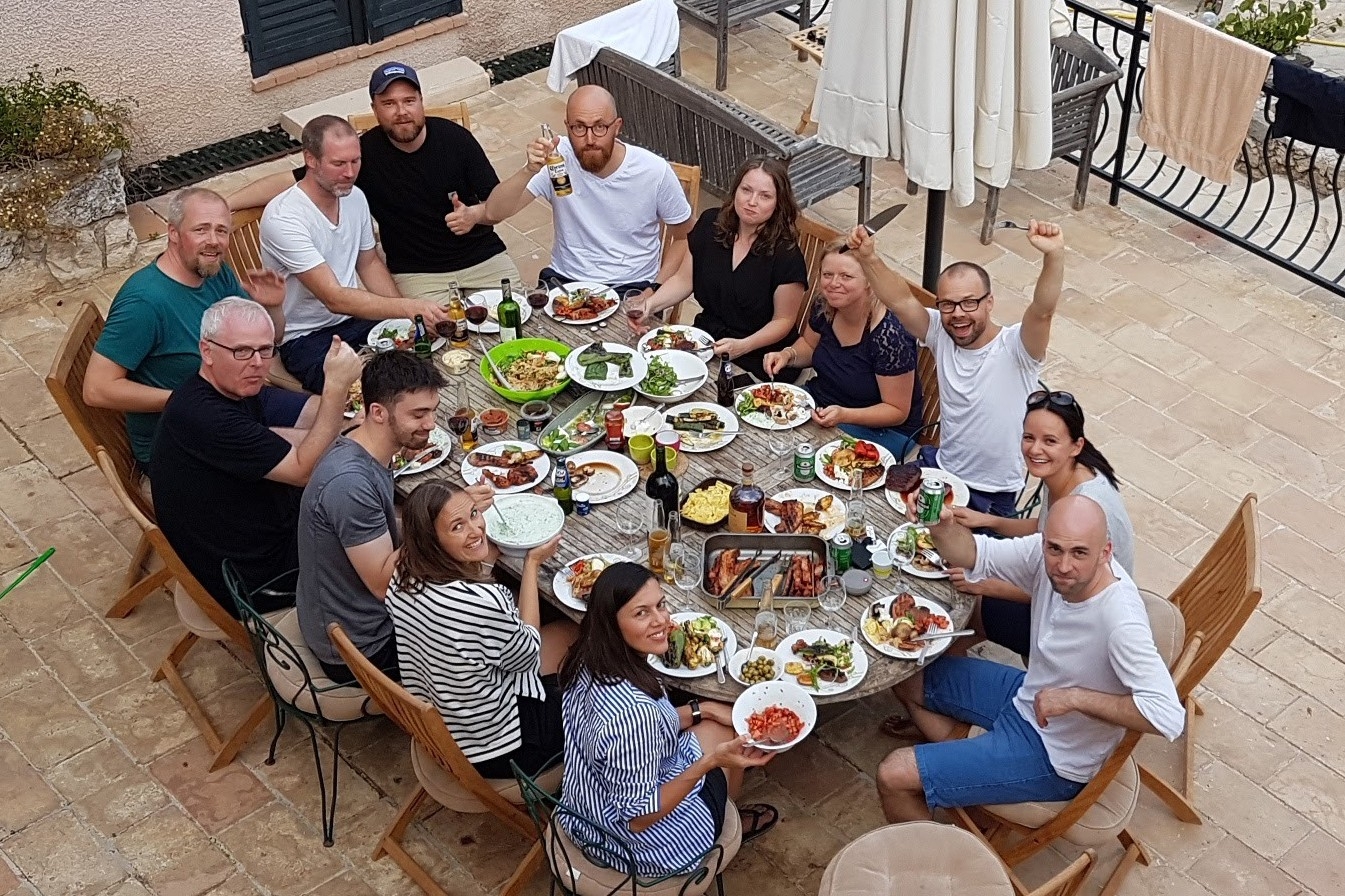 I NOVA gruppen liker vi å være sosiale, og reiser gjerne på tur sammen.