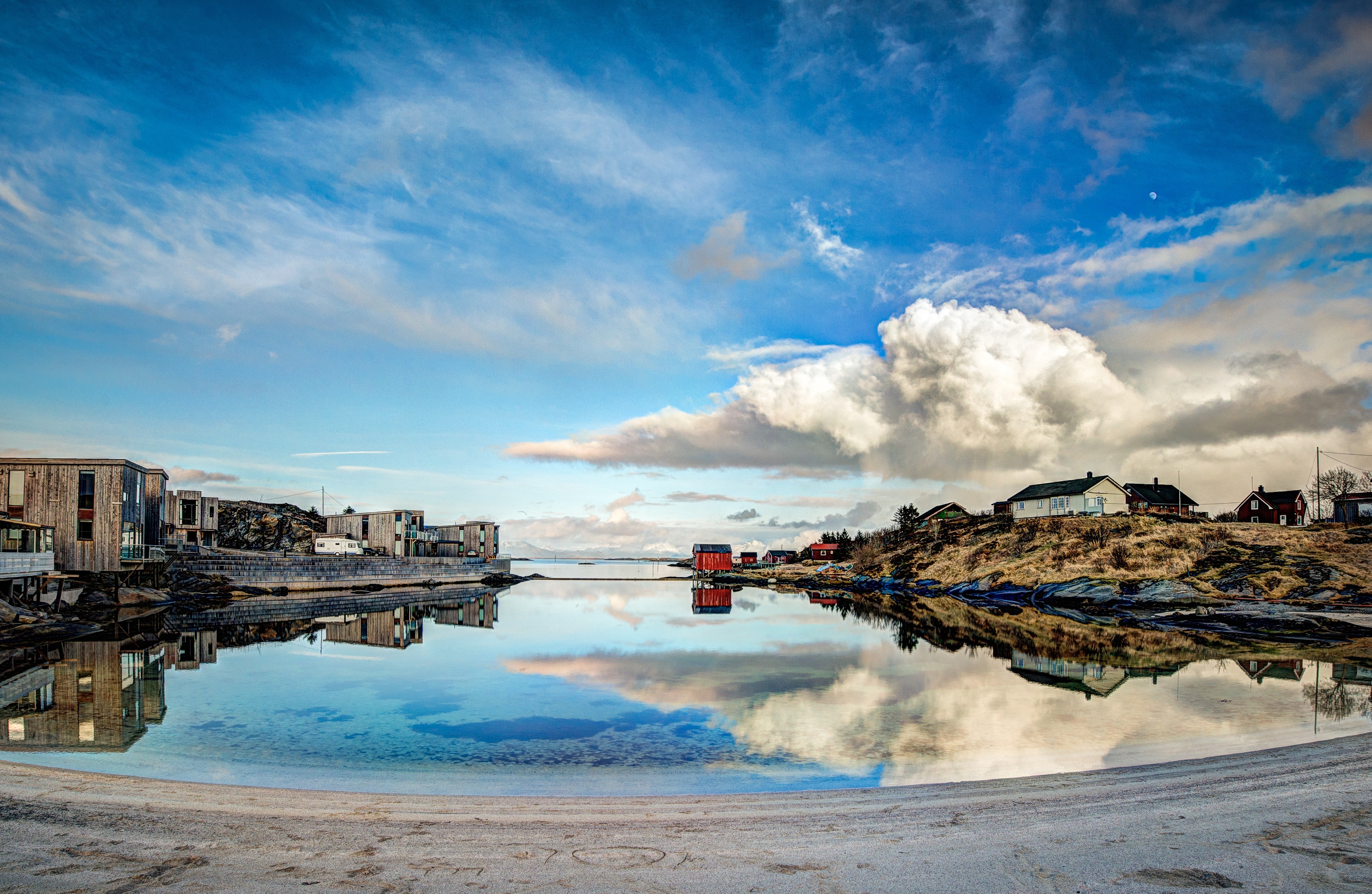 Hamnholmen, Lovund
