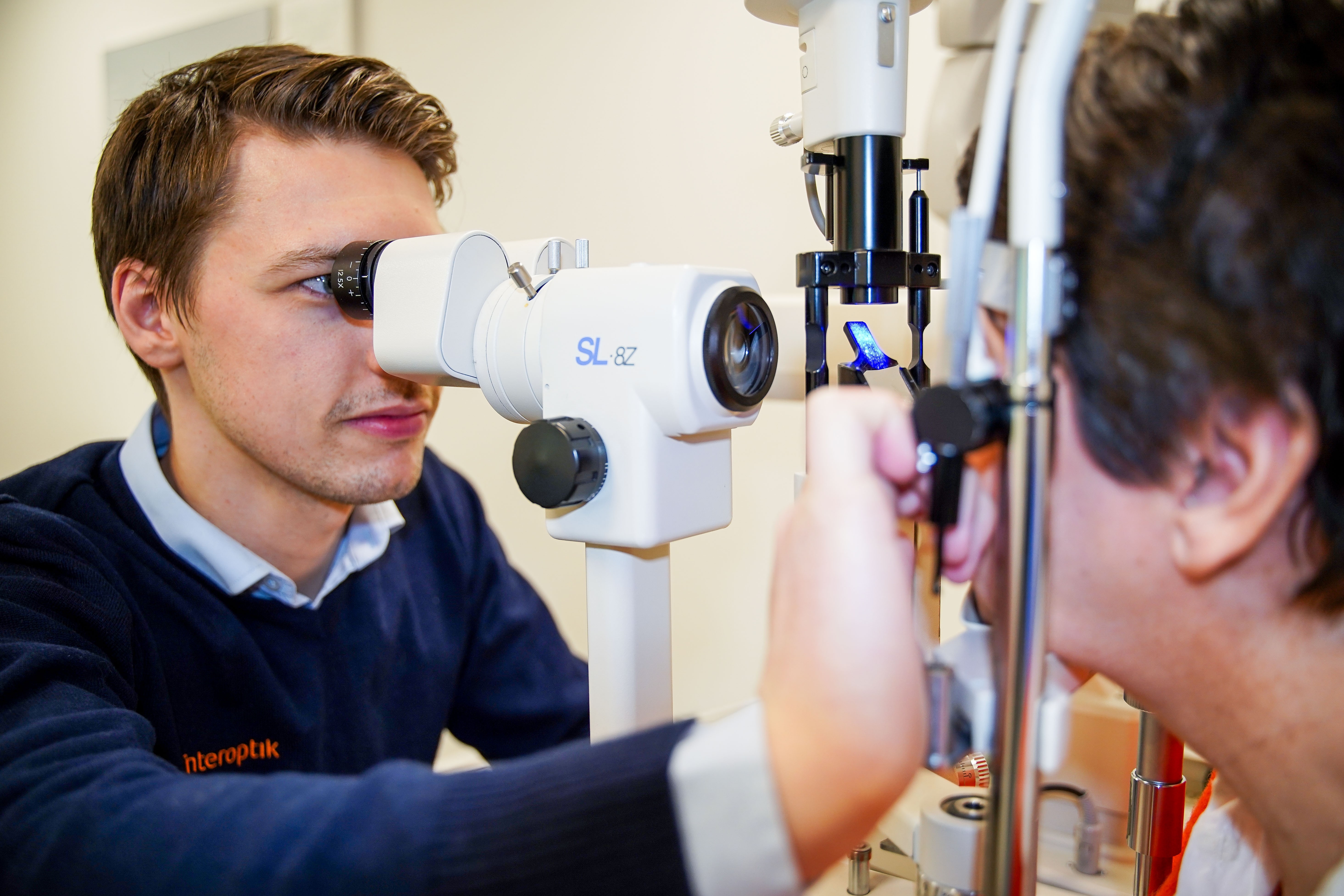 Interoptik - En kjede med et stort bankende hjerte for faget!