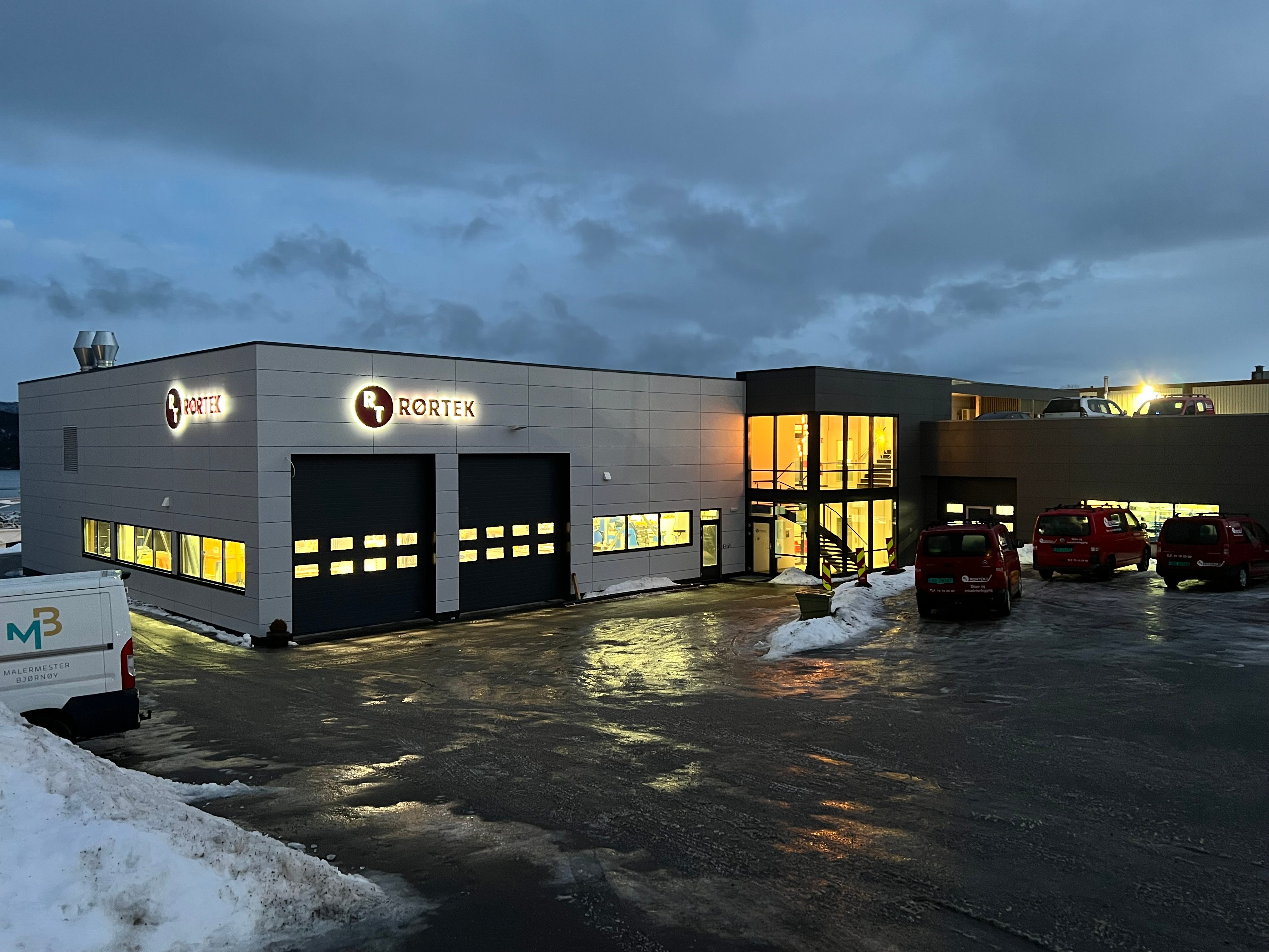 company cover image