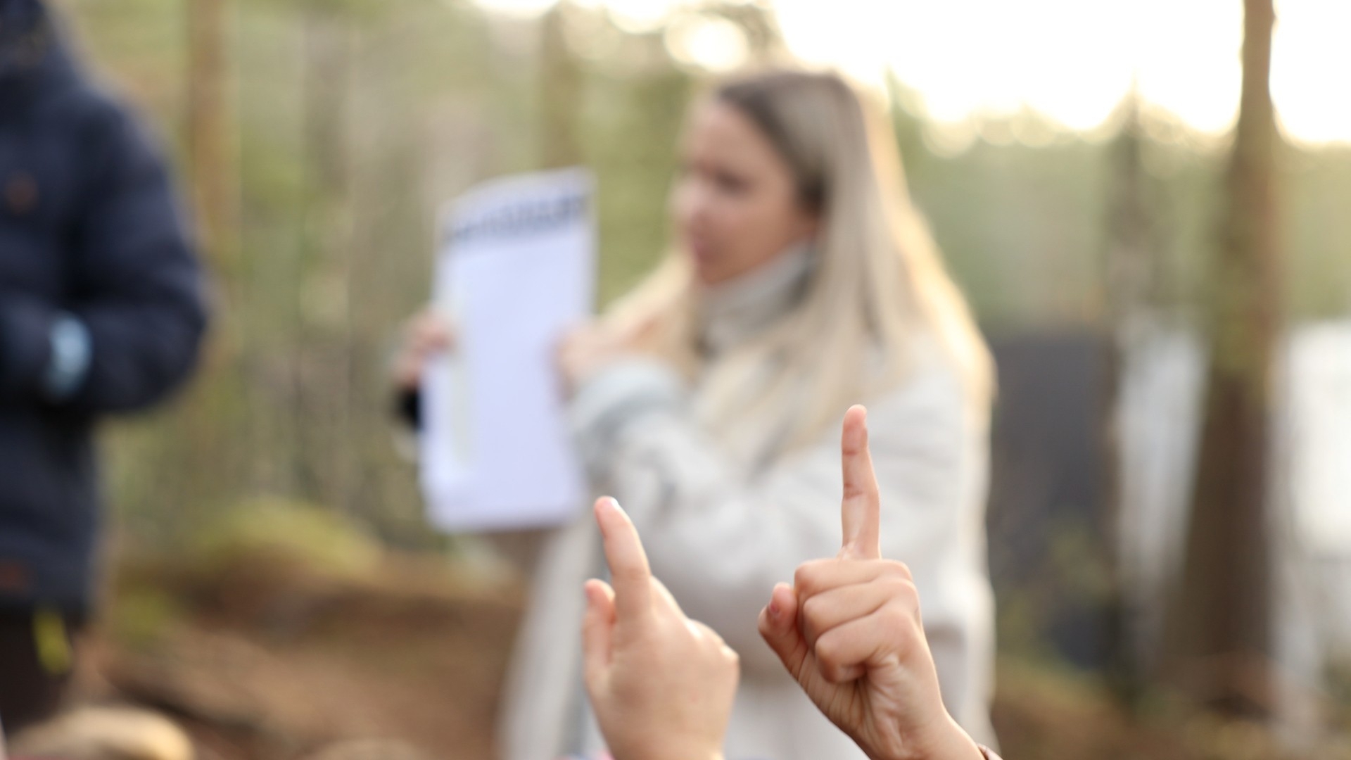 Undervisning ute for elevene ved Løvenstad skole.
