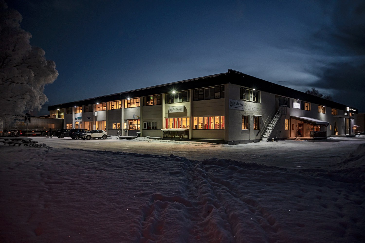 company cover image