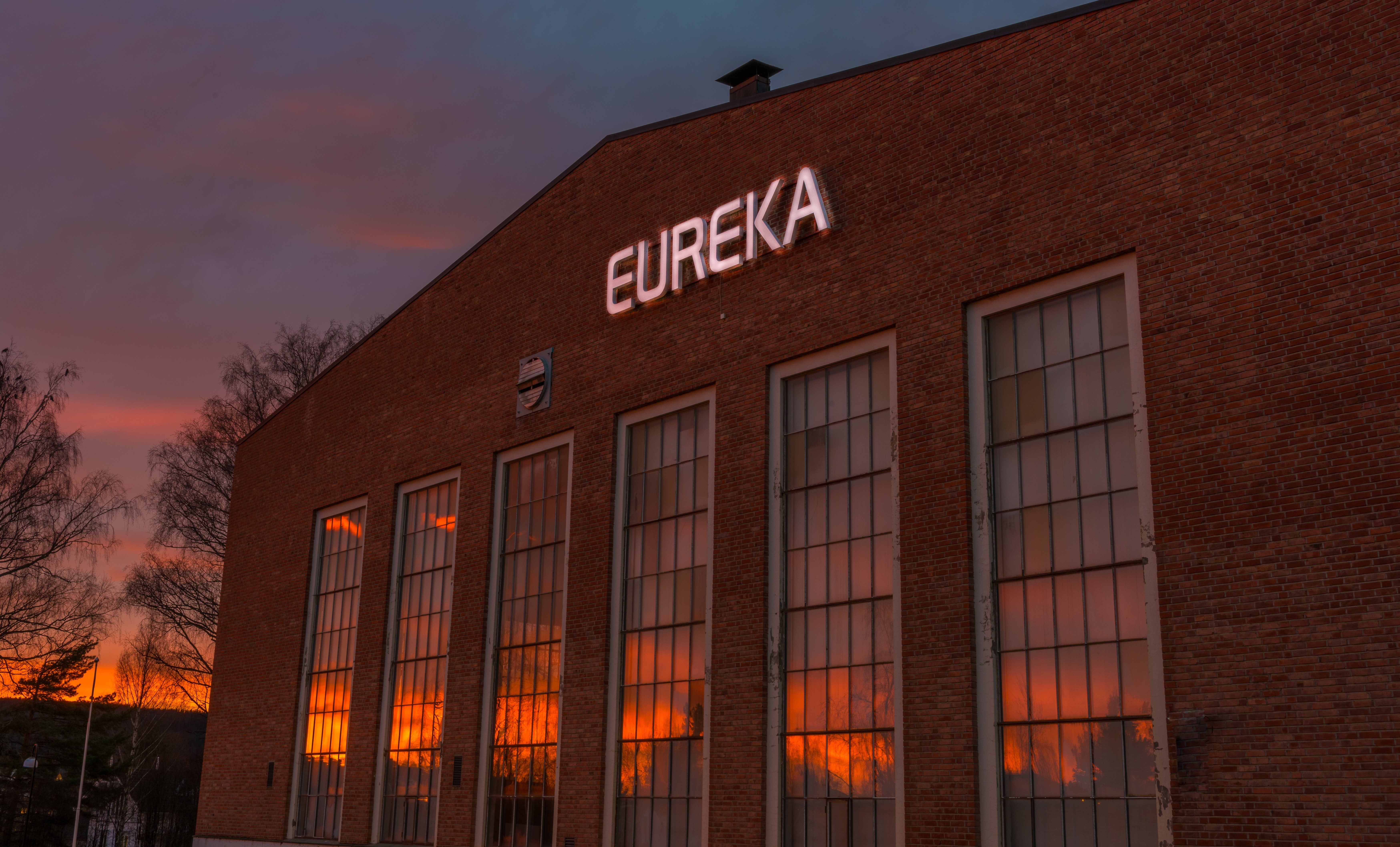 company cover image