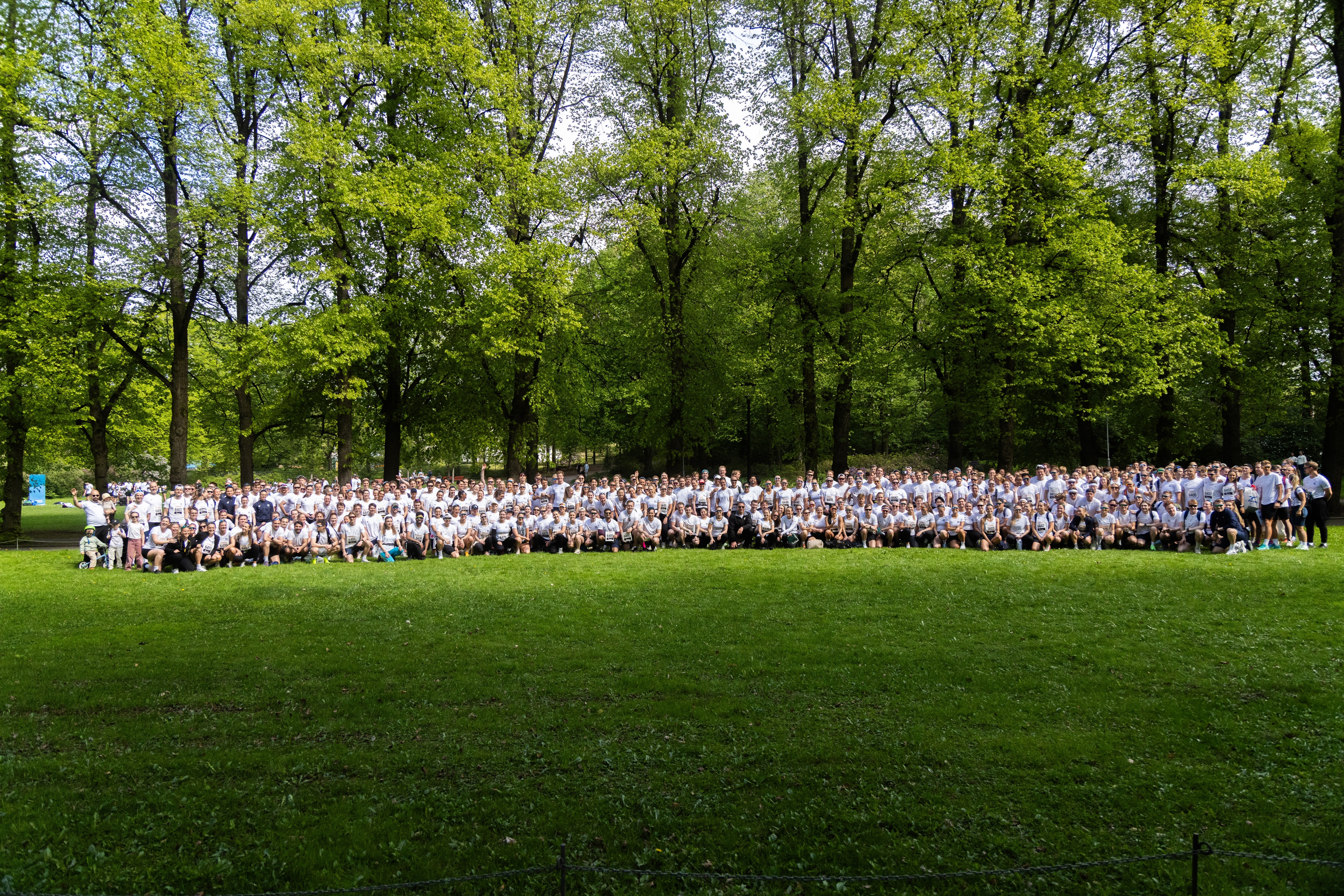 EY deltar hvert år på Holmenkollstafetten. Her fra 2025