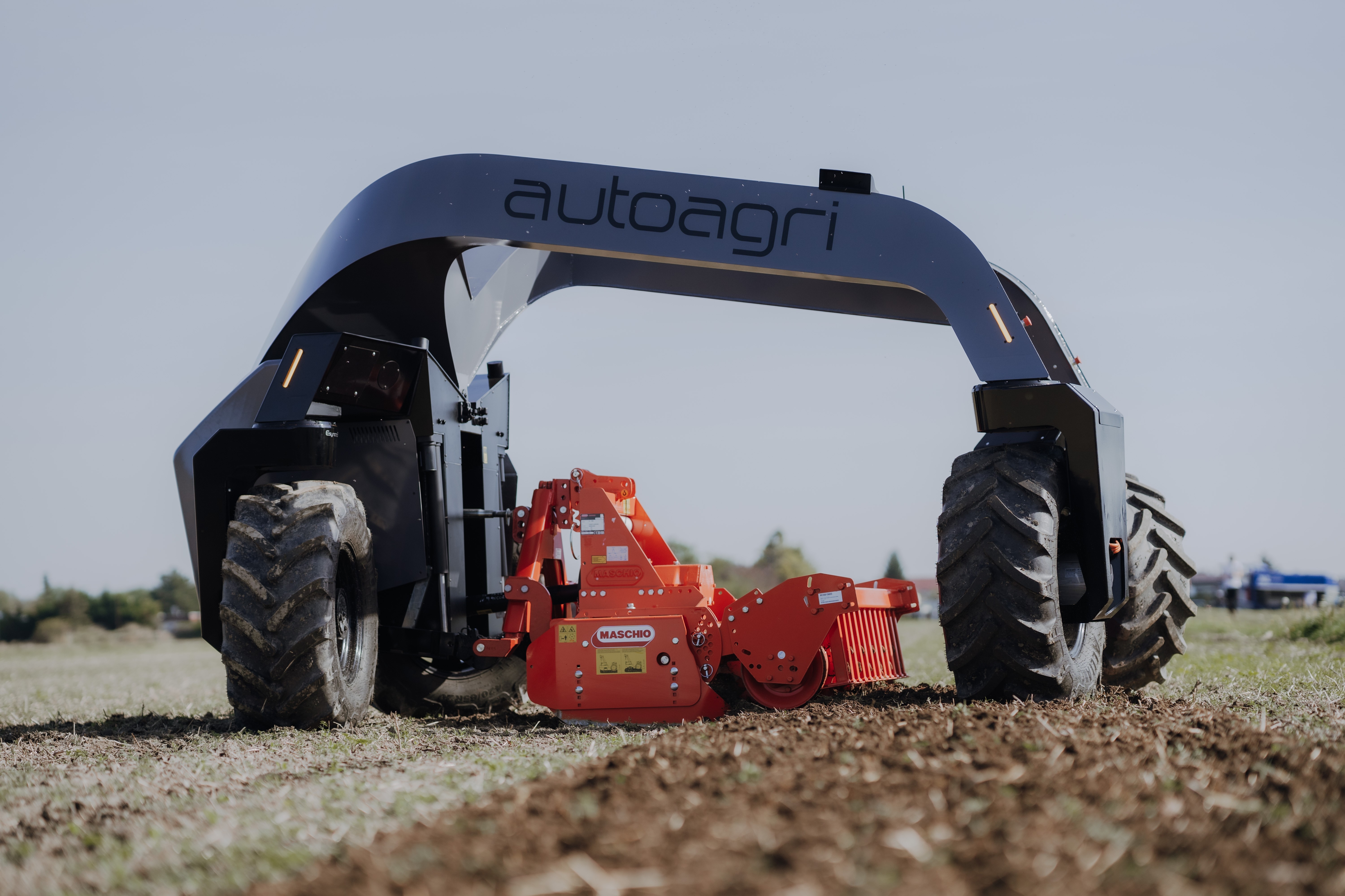 4WD og 360 graders 4-hjulsstyring gir manøvreringsevne