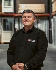 Ari Larsen