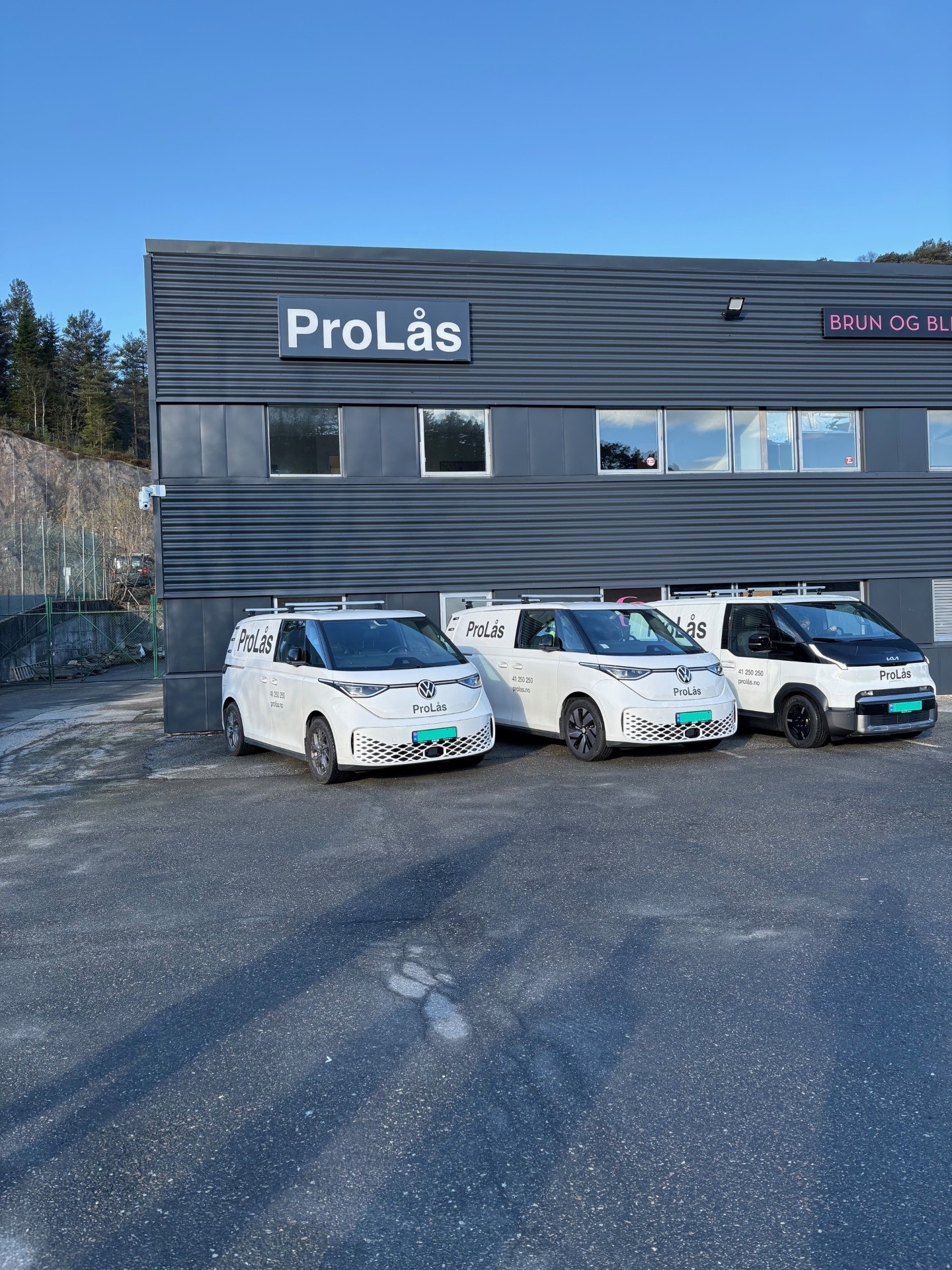 company cover image