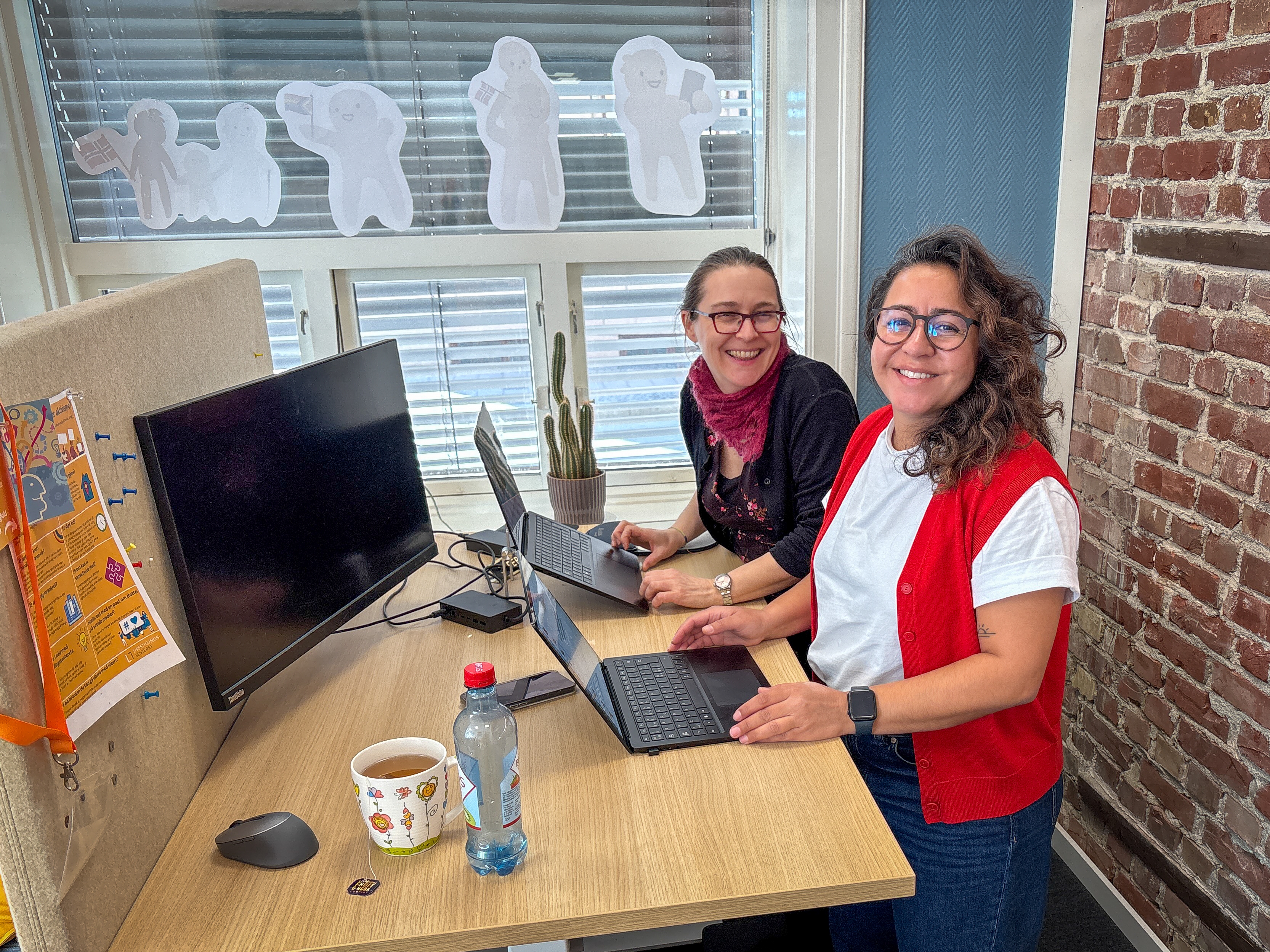 Frøydis Sund og Hasti S. Endestad før webinar om CRPD.