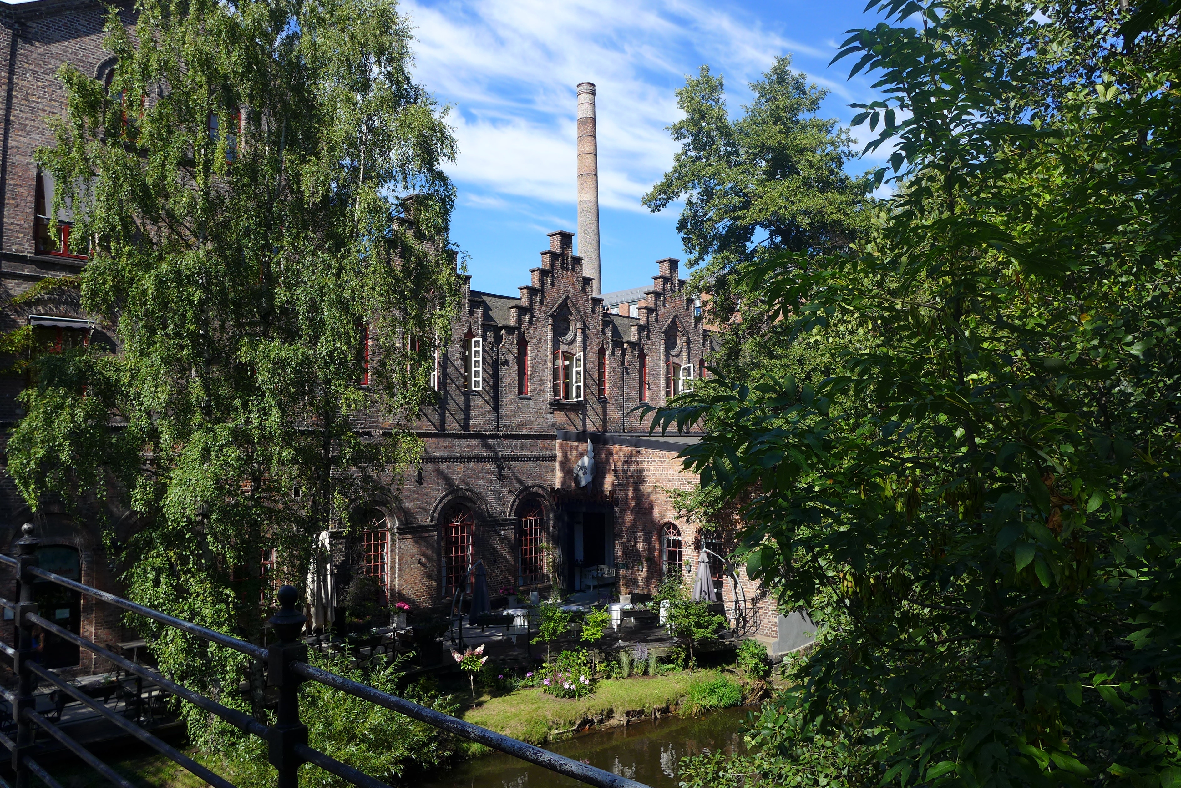 company cover image