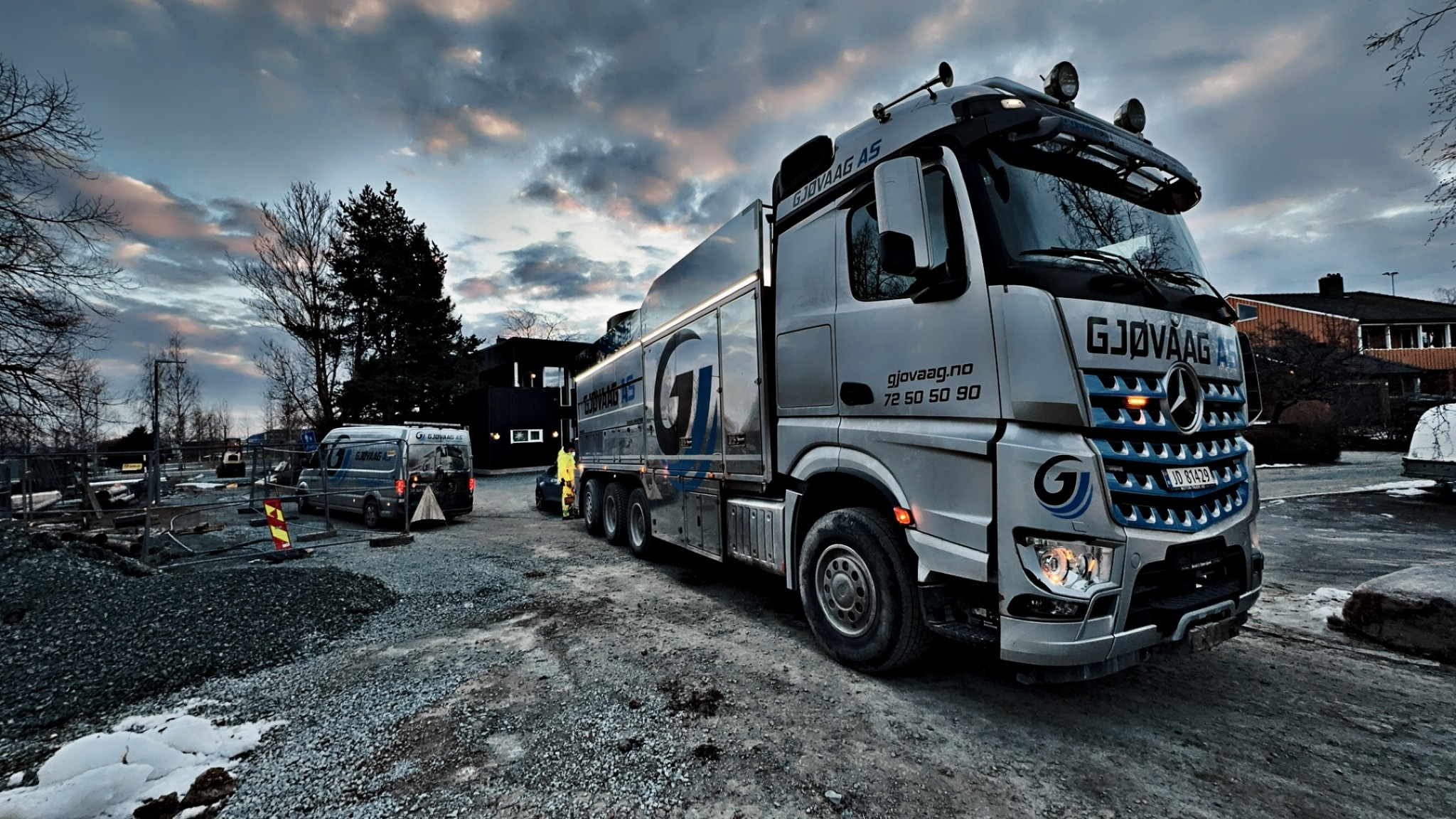 company cover image