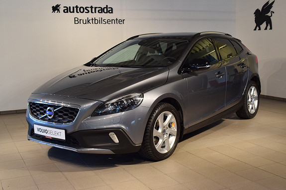 Volvo V40 Cross Country D2 Summum Webasto , Voc, ryggekamera, Glasstak.