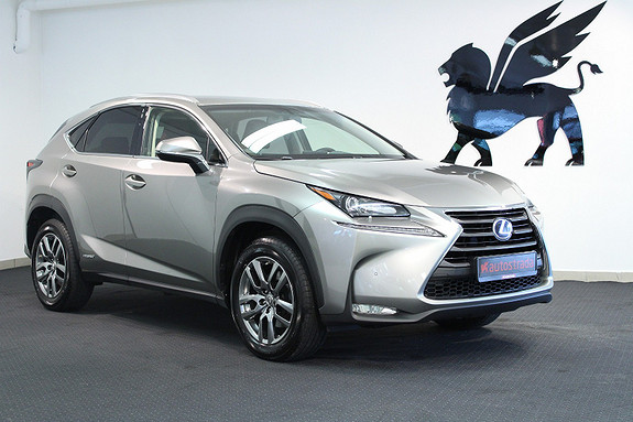 Lexus NX 300h Executive Navi P.Sensor ++