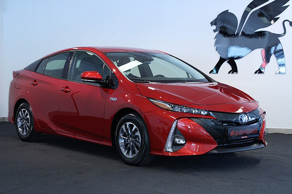 Toyota Prius PHEV Executive skinn DAB NAVI
