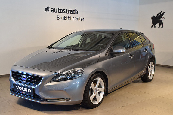Volvo V40 D2 Kinetic , Knallfin bil med lav kilomter