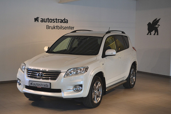 Toyota RAV4 2,2 D-CAT AT Vanguard Executive